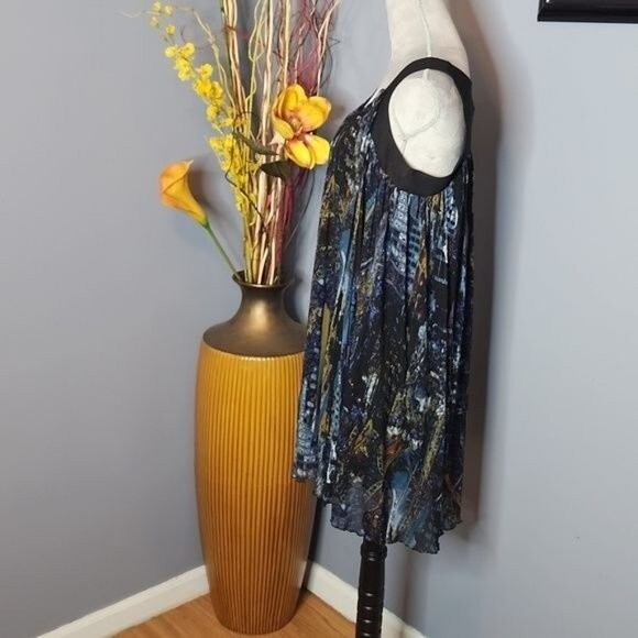 Vivienne Tam City Scape Blue Combo Dress Size Medium NWT - Picture 5 of 15